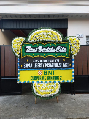 Papan Bunga Duka di Kelapian